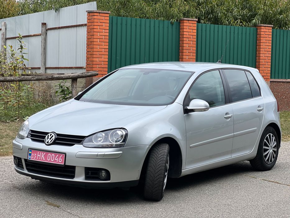 Volkswagen Golf R line