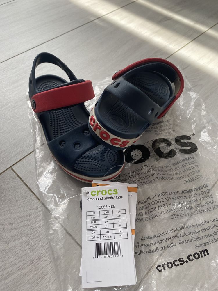 Босоножки crocs