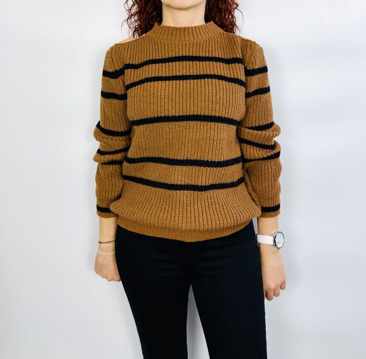 Karmelowy sweter w pasy z wycięciem S 36 Shein