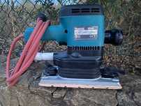 Lixadora orbital Makita 9046