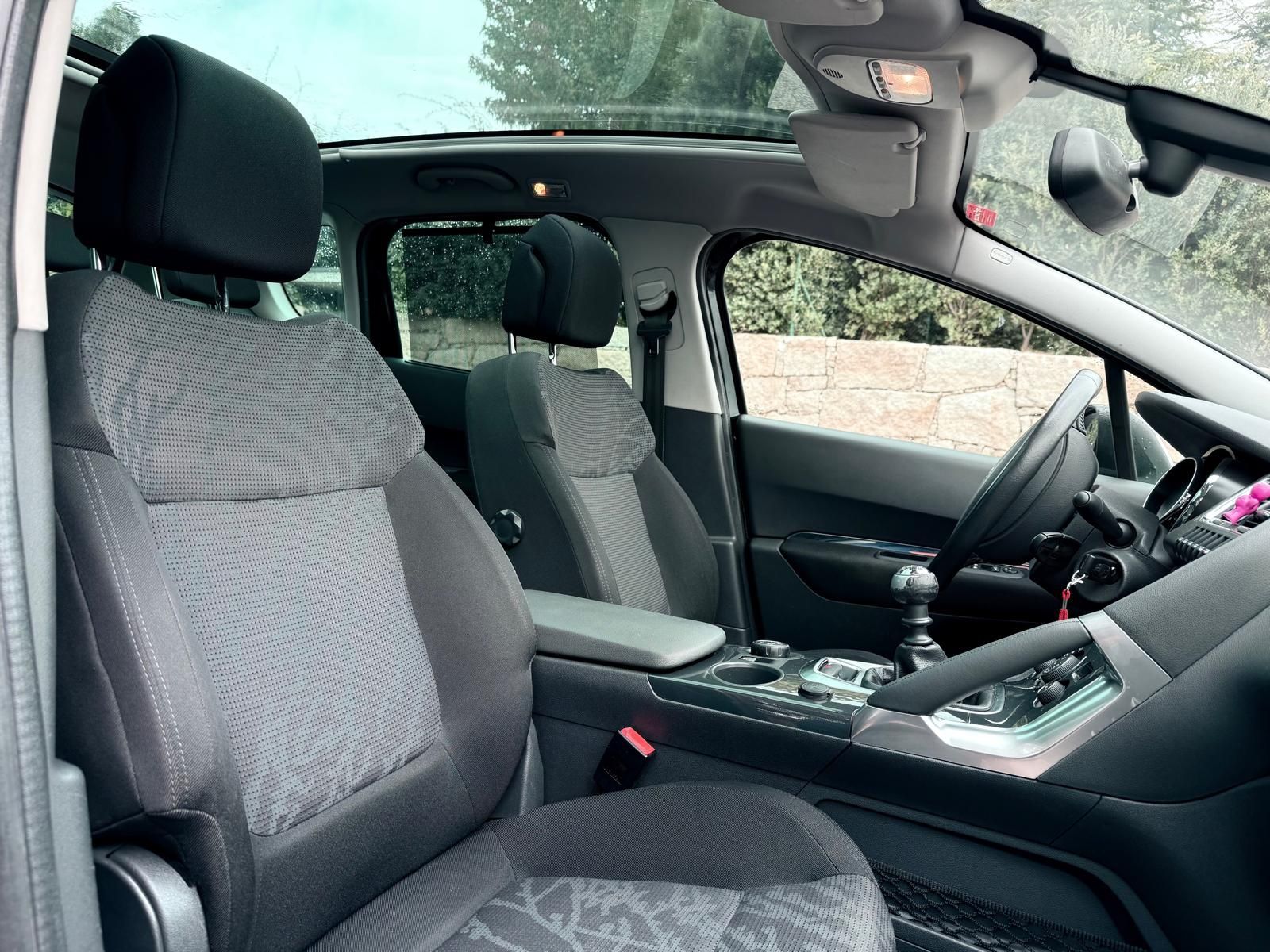 Peugeot 3008 1.6 HDi ***Reservado