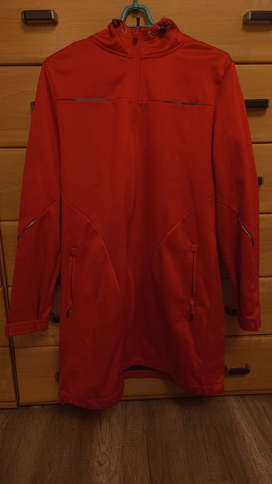 Długa kurtka na polarze