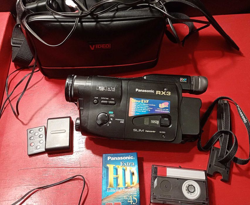 Легендарна відеокамера Panasonic RX3 як історичний артефакт
