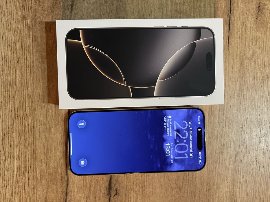 Apple iPhone 16 Pro Max 256 GB - tytan naturalny