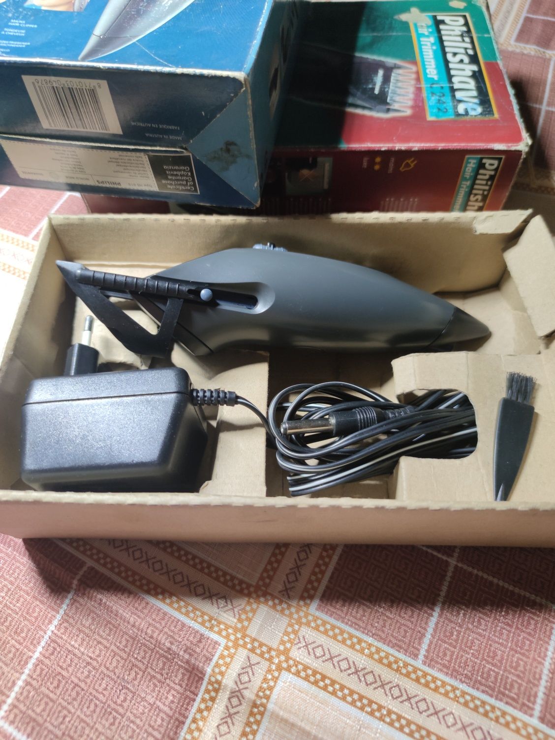 Машинка , триммер для стрижки волос PHILIPS 15 Mains