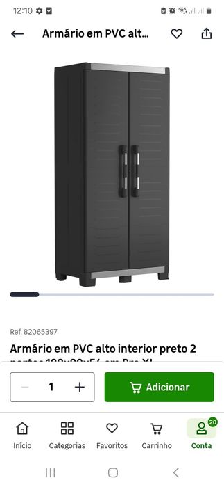 Estante com prateleiras