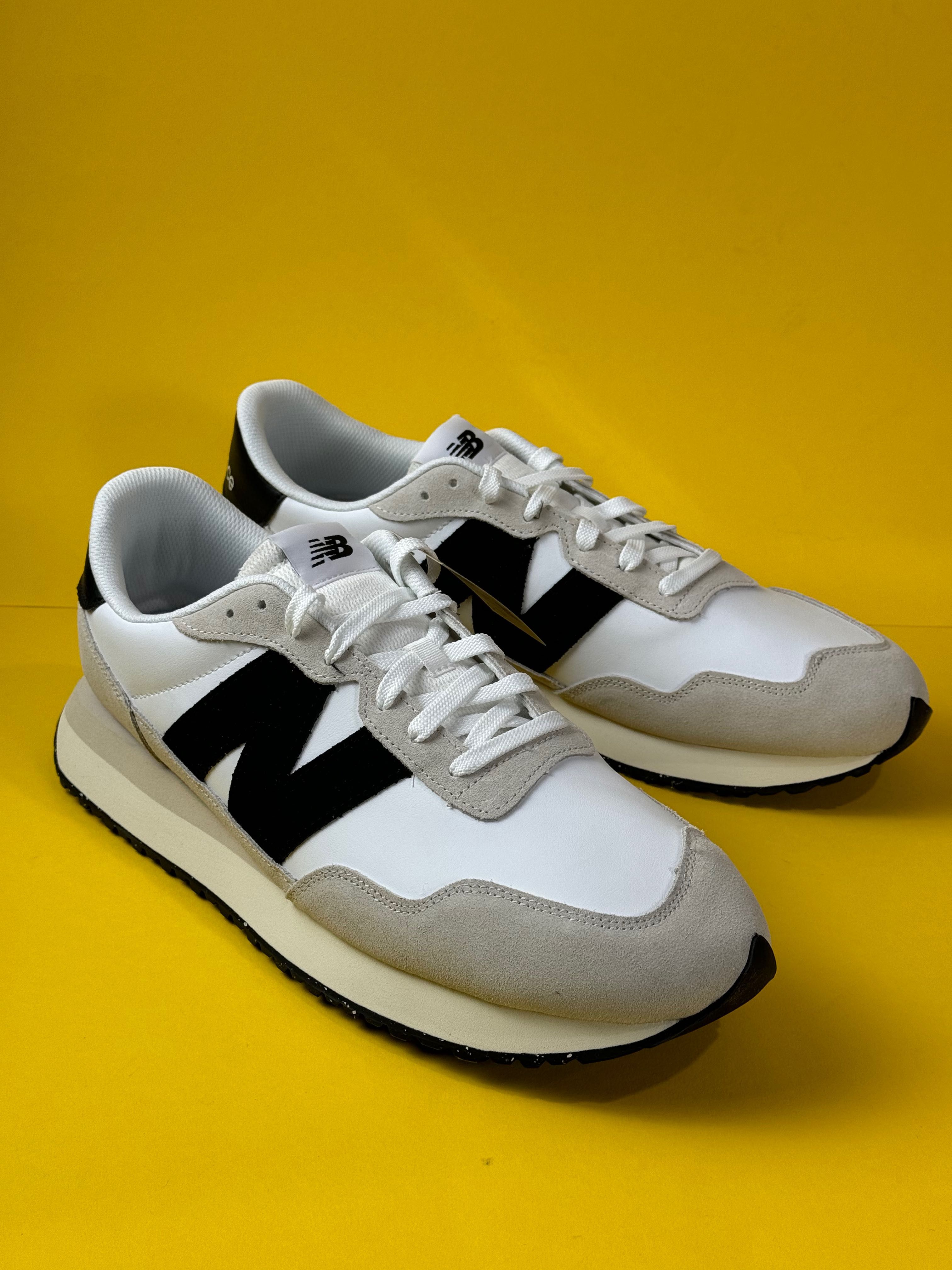 Чоловічі шкіряні кросівки New balance 237 -  51 розмір