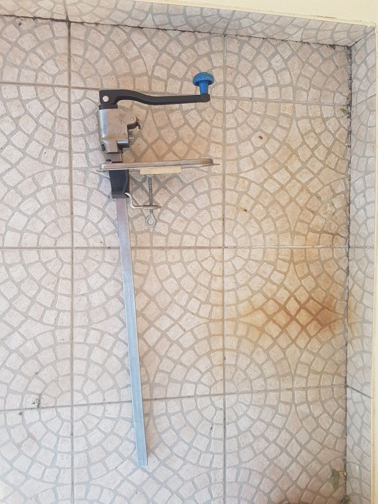 Abridor de latas industrial