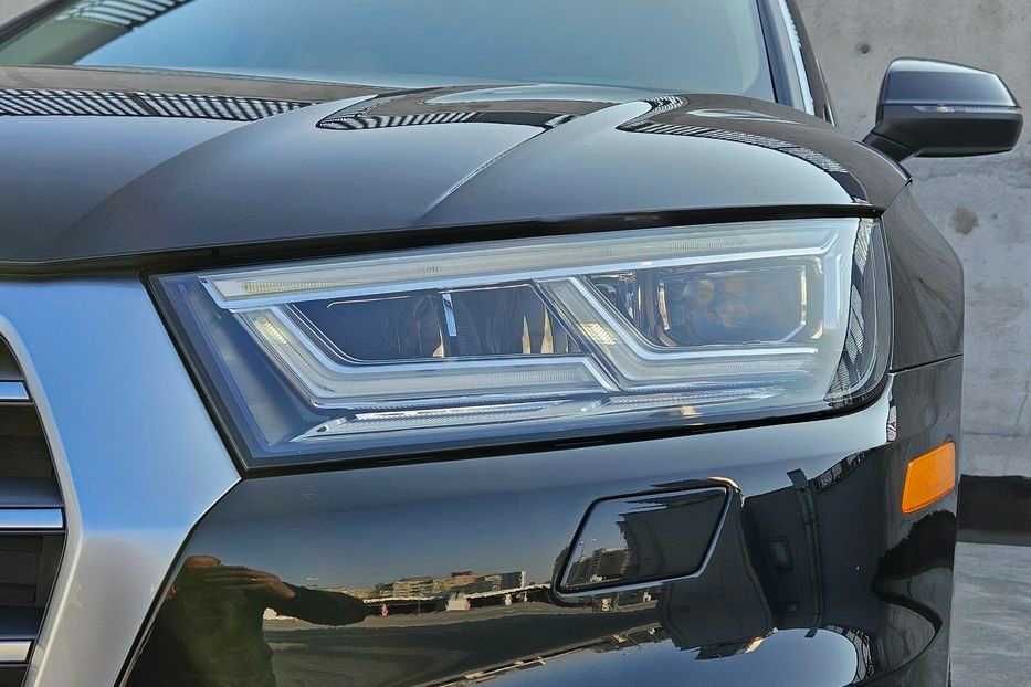 Продам Audi Q5 PREMIUM PLUS 2018 года