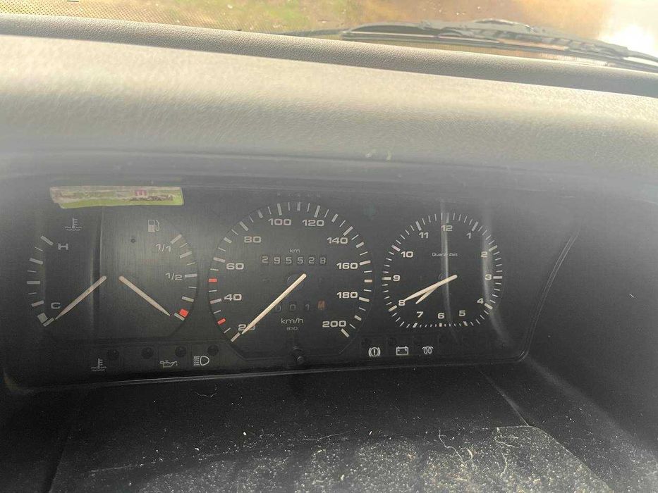 Volkswagen Transporter 1994 2.4 дизель довга база