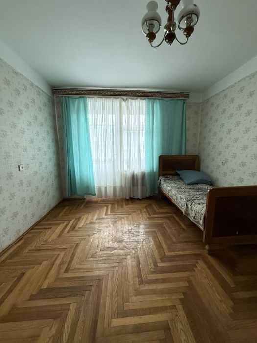 Продаж 3 кімнатної у м Ворохта