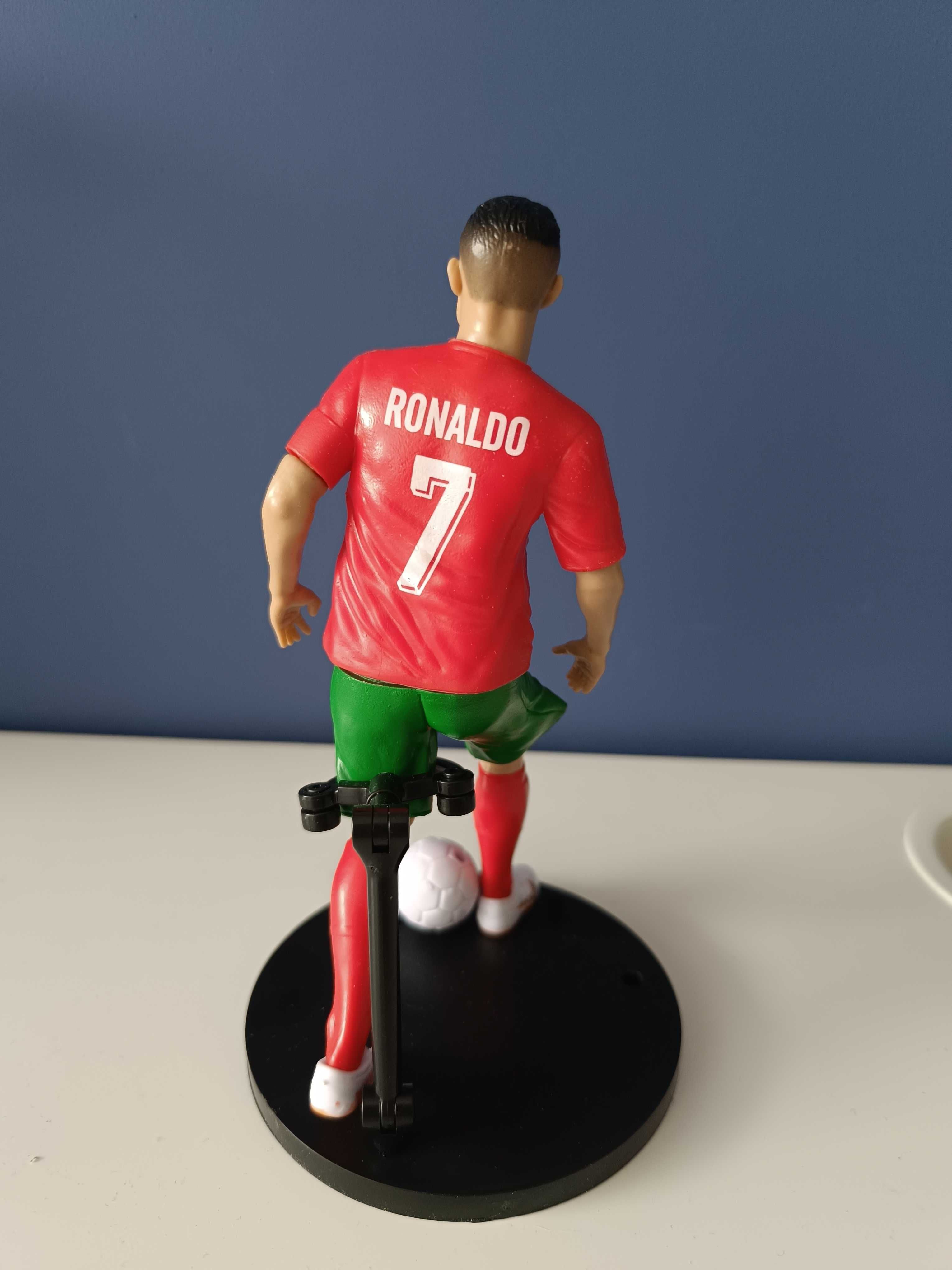 Cristiano Ronaldo CR7 figurka kolekcjonerska Portugalia strój