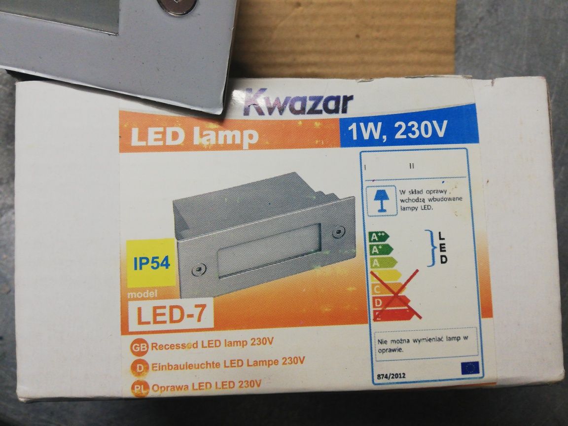 Lampa LED schodowa