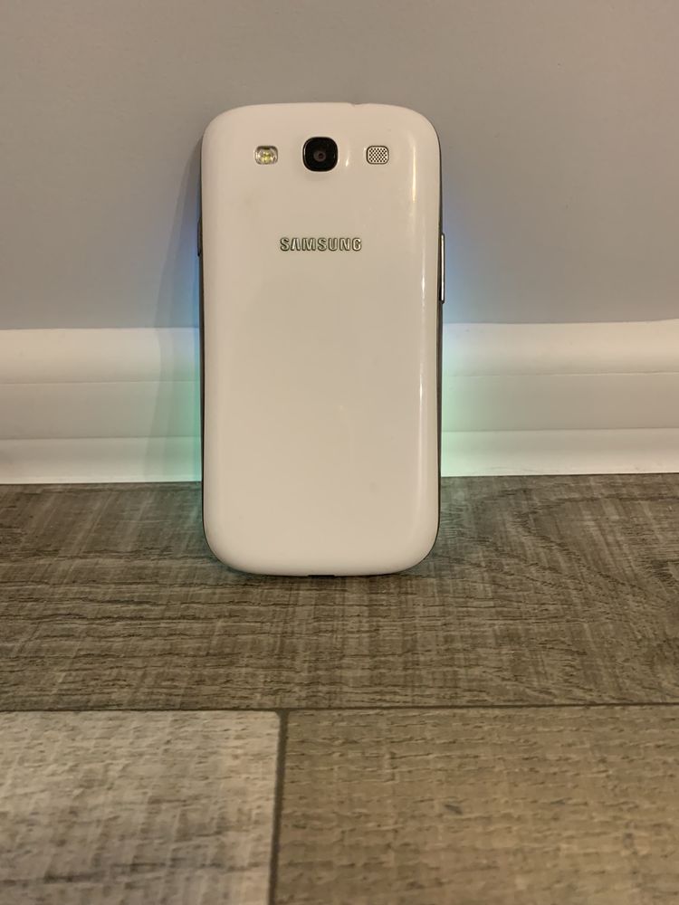 Samsung s 3 Neo абсолютно робочий телефон у чорному кольорі