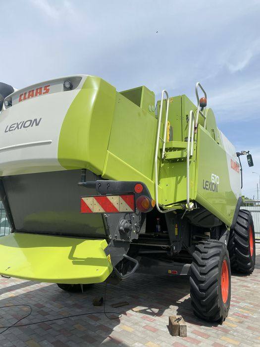 Claas Lexion 670  2012 року  жатка 7.5 Vario