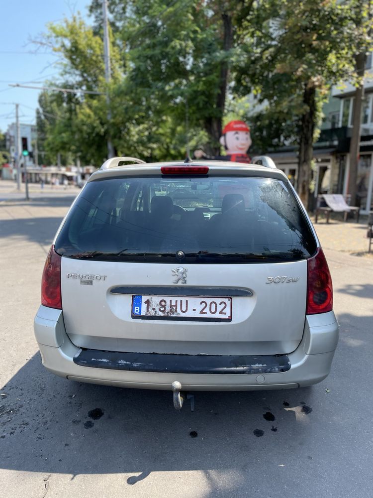 Peugeot 307sw 2 л турбодизель 7 мест