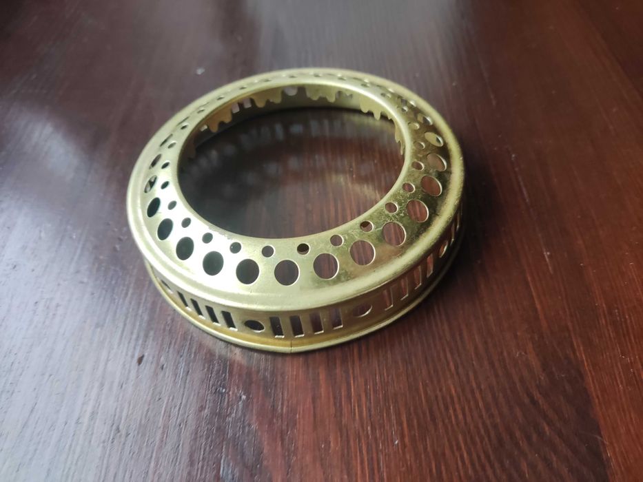 Wiktoriańska mosiężna galeryjka lampy naftowej n1