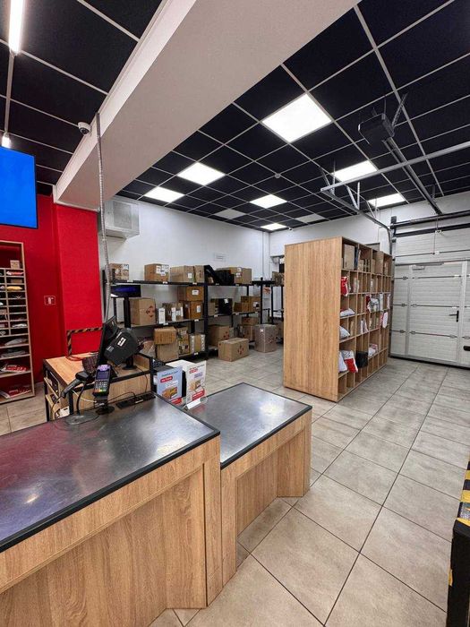 Продається комерційне приміщення в центрі міста