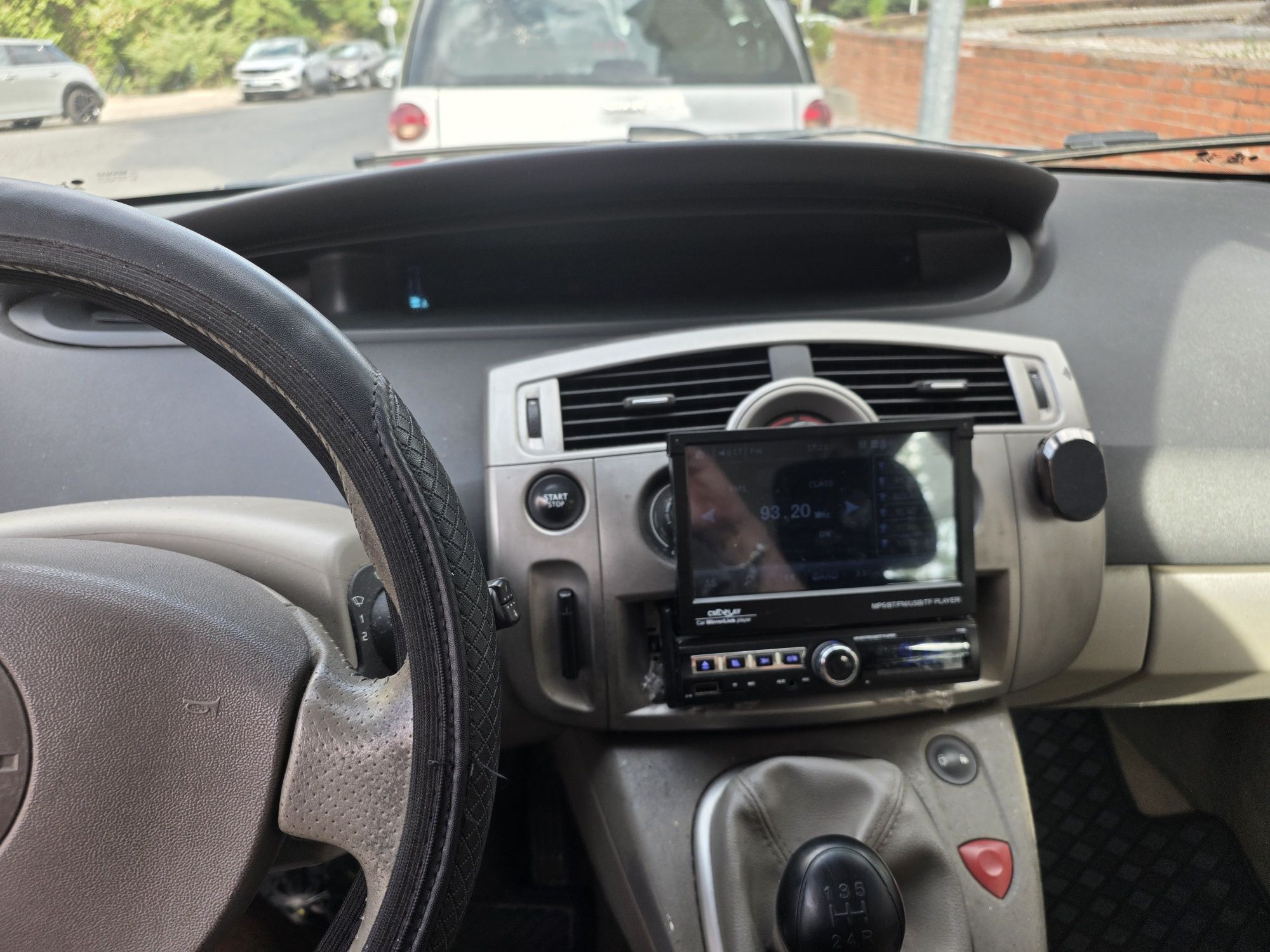 Renault cenic muito estimada