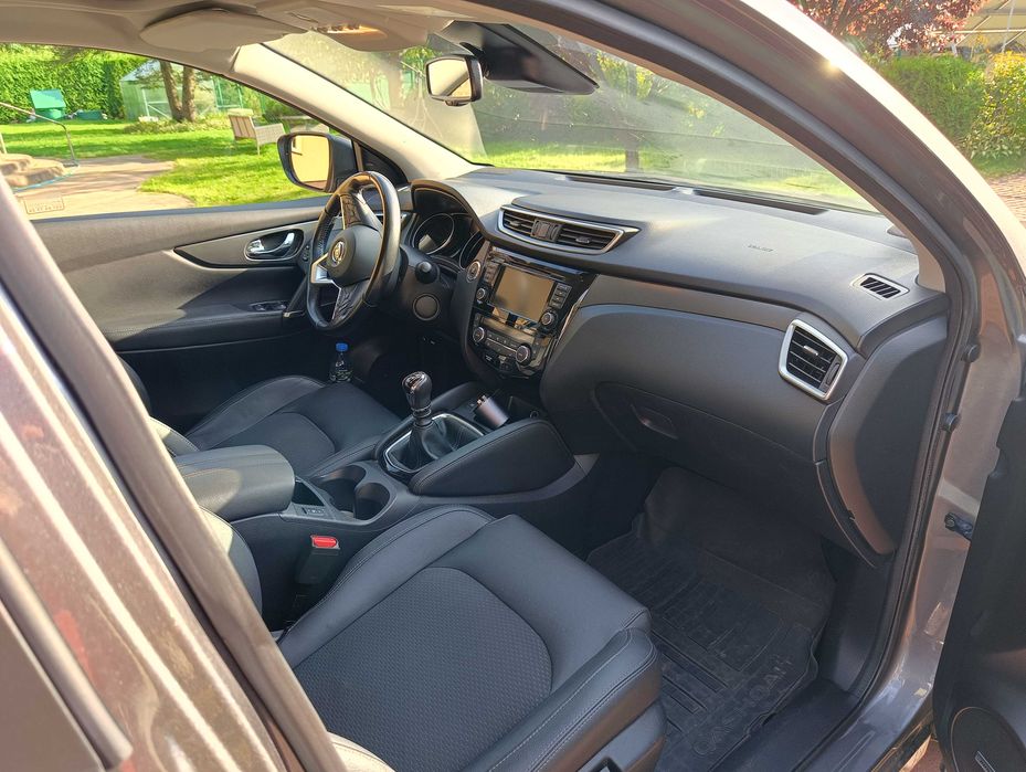Nissan Qashqai 1.3 benzyna, bezwypadkowy, niski przebieg