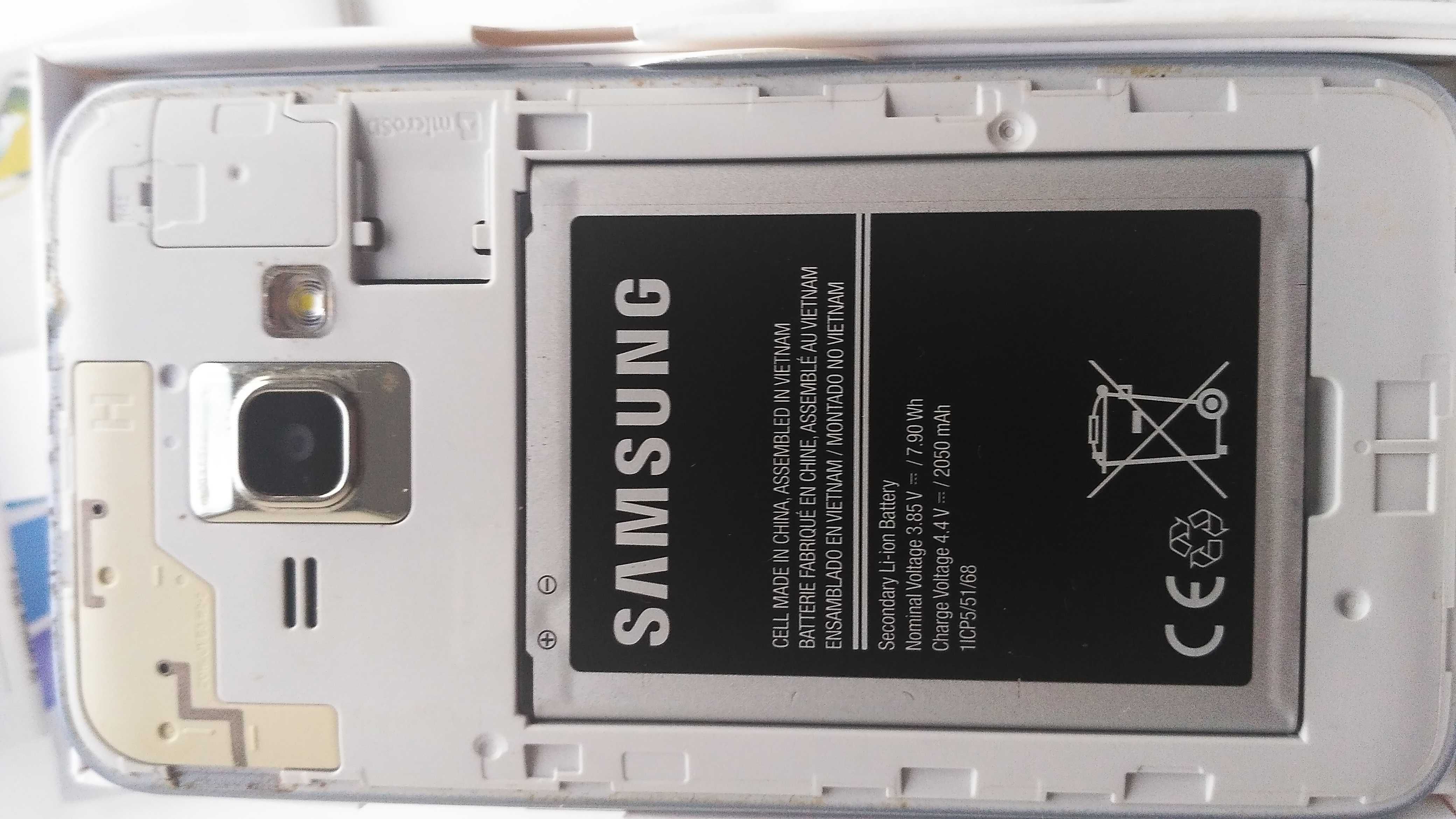 Продам смартфон SAMSUNG SM-J120H/DS