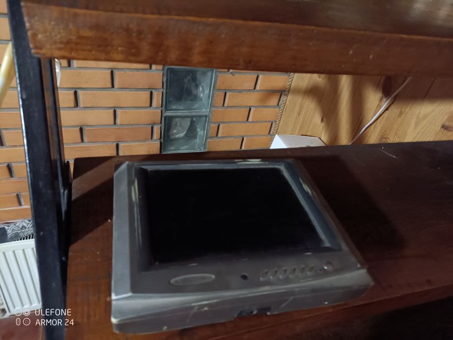 Телевізор в машину