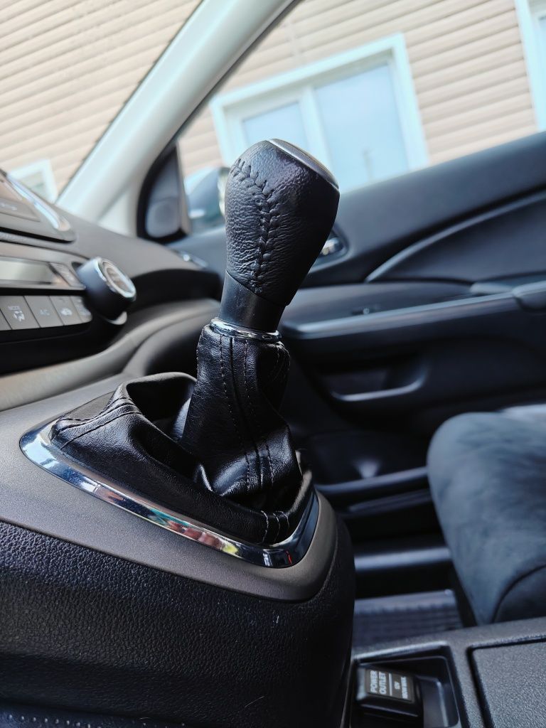 Продам honda cr-v 2.2 дизель.Білий перламутр.Пробіг підтверджений