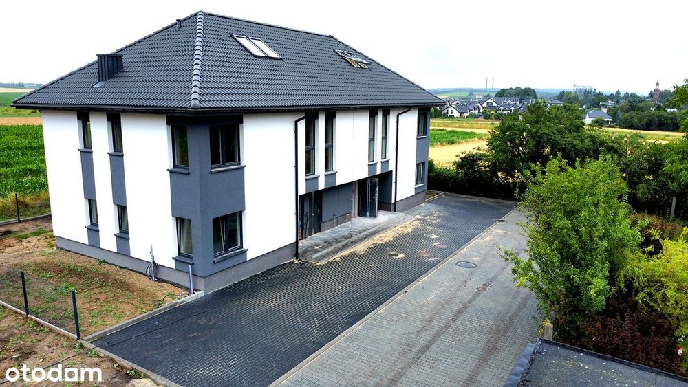 Kameralna zabudowa - Dwupoziomowy apartament