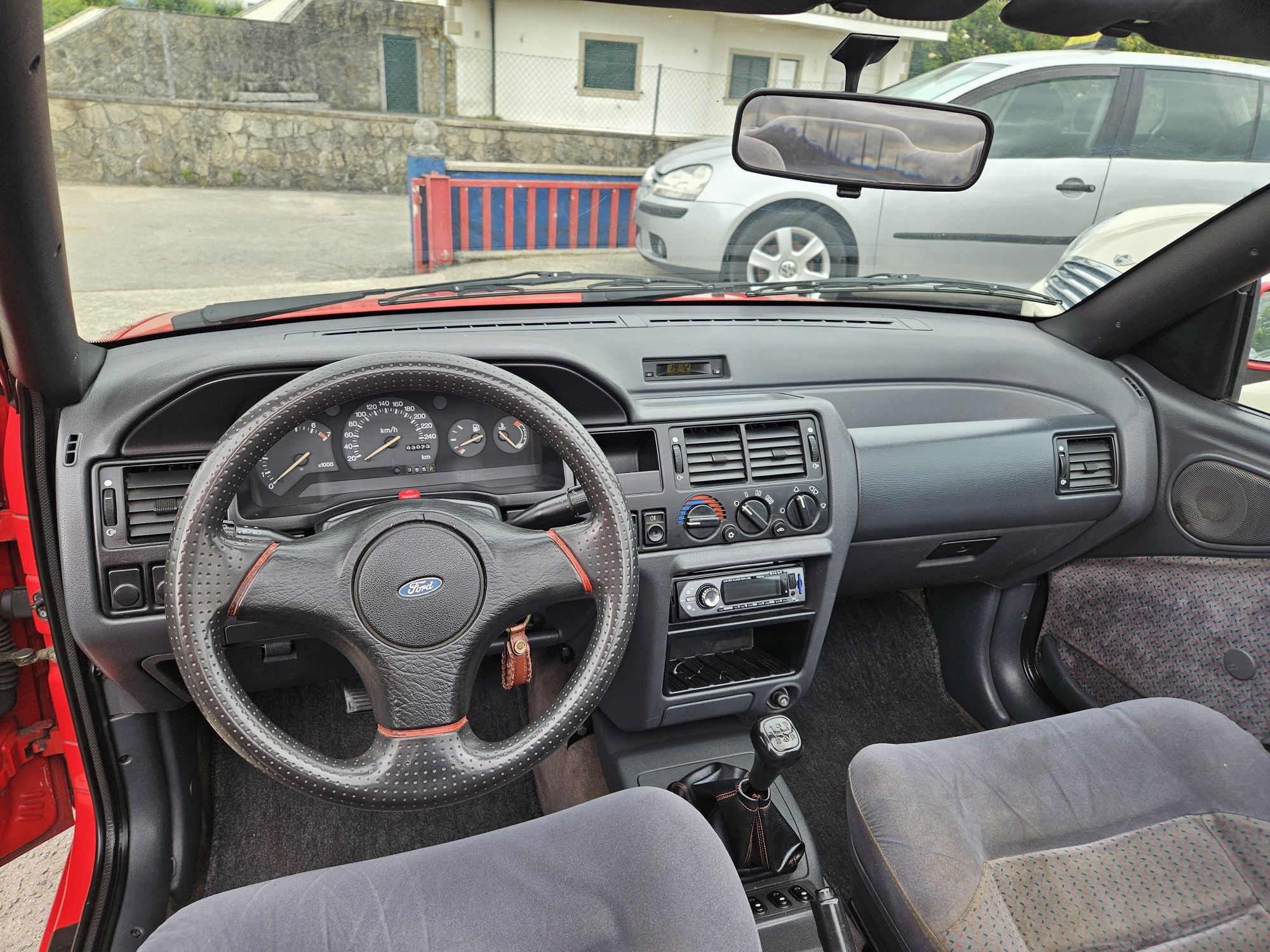 Ford escort cabrio 1.6