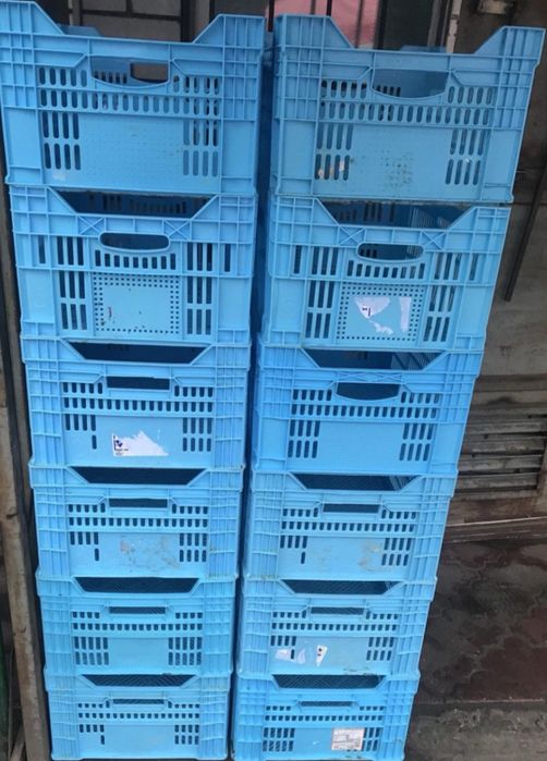 Пластикові ящики