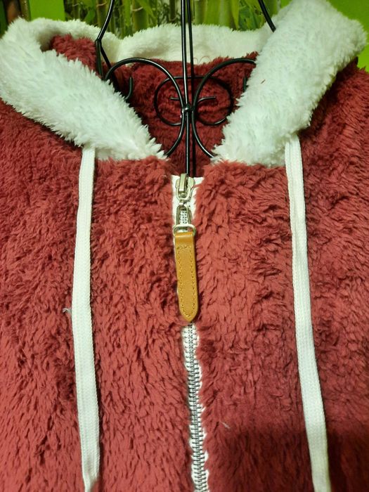 Bluza z ciepłego puszystego polaru po obu stronach