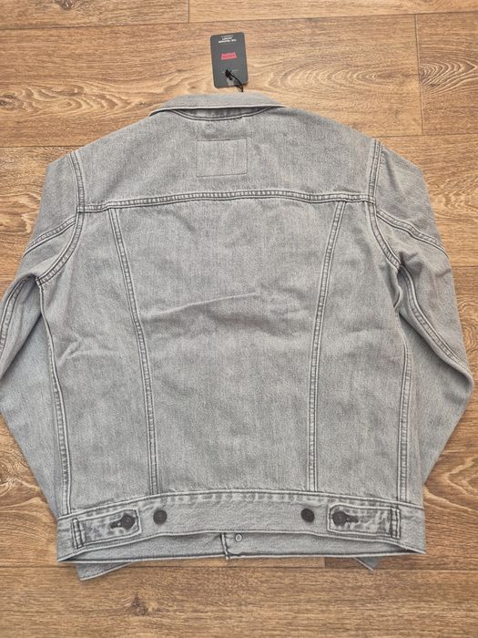 Новий чоловічий джинсовий піджак (джинсовка) levis (S)