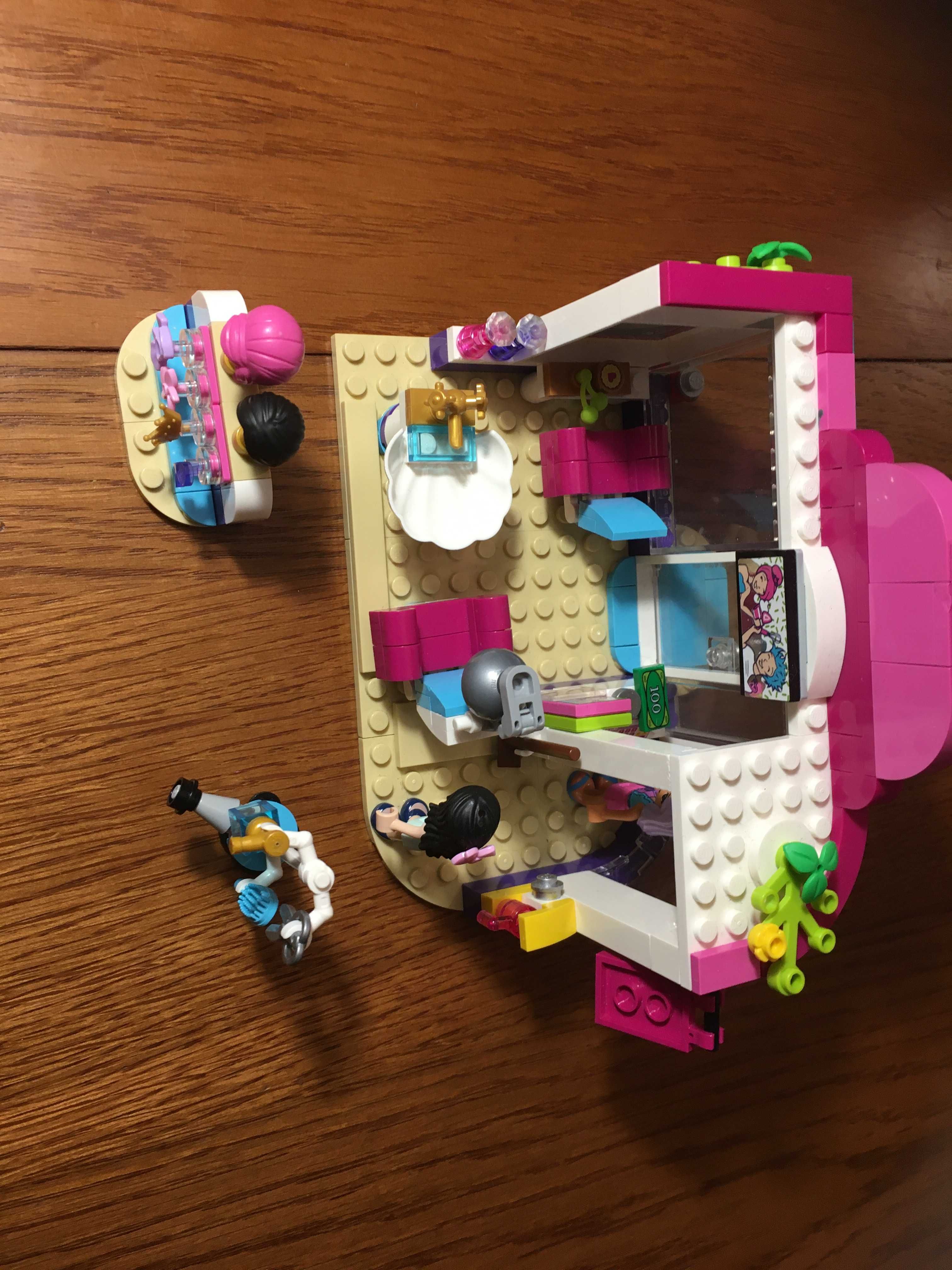 Lego Friends 41391 - salon fryzjerski w Heartlake