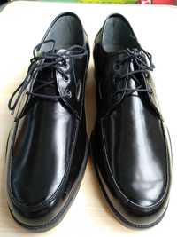 Черные мужские  туфли р 42