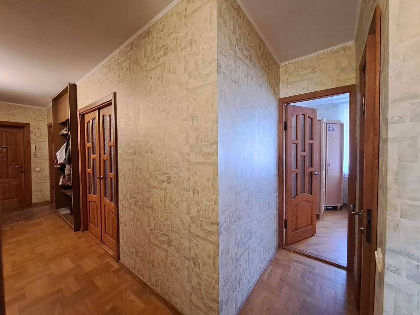 Продаж 4 - кімнатної квартири по вулиці Келецька