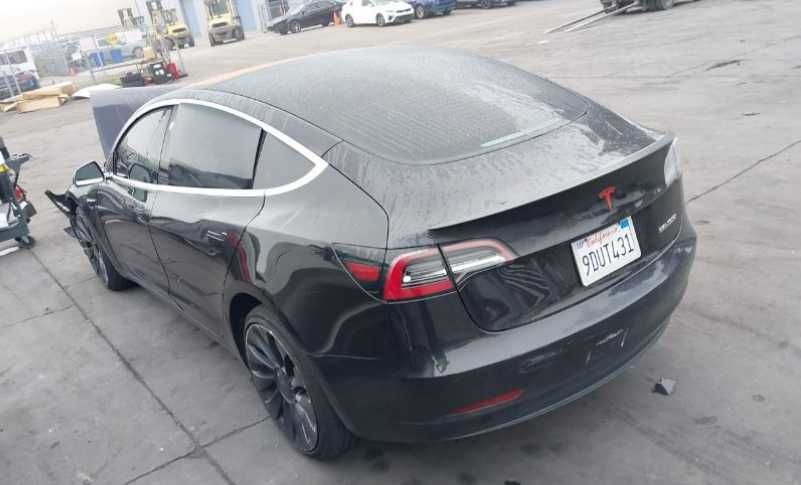 Разборка Tesla Model 3 Перфоманс Тесла модел 3 Perf Киев самовывоз