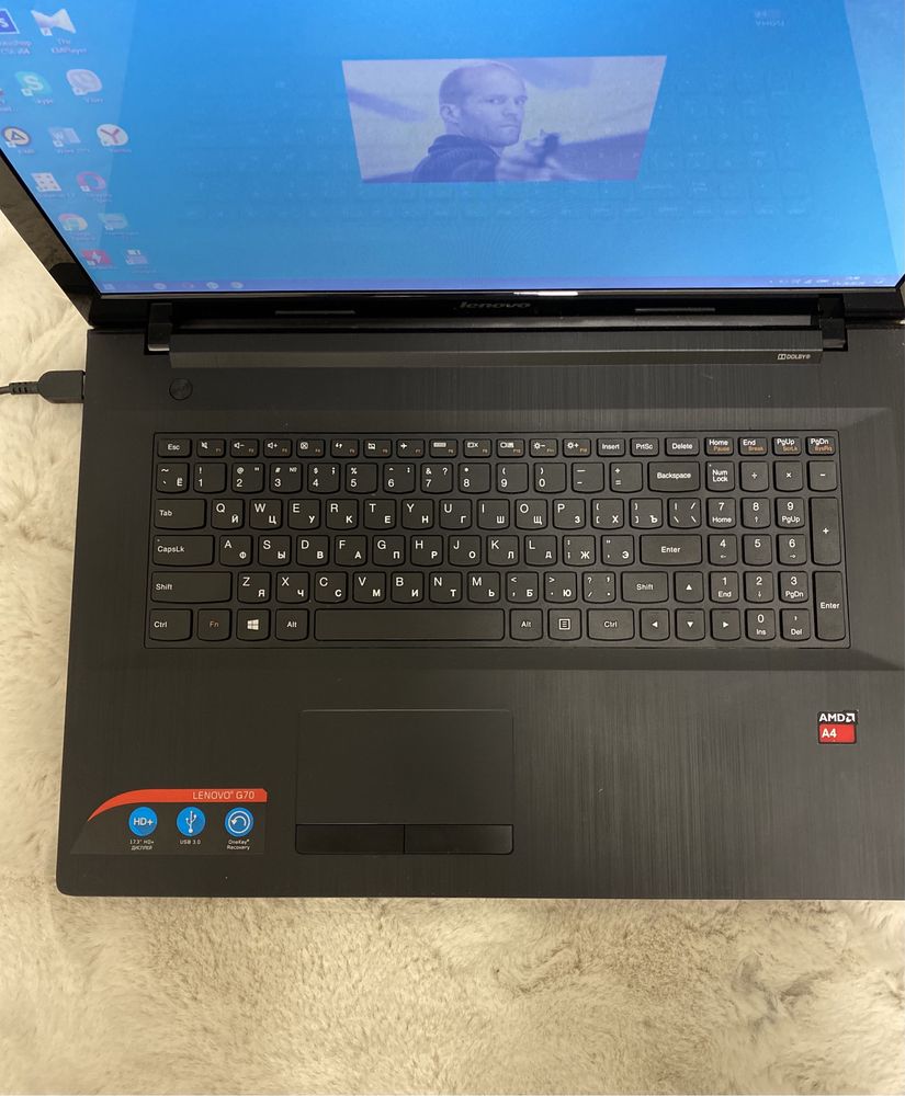 Laptop Lenovo G70-35 new condition