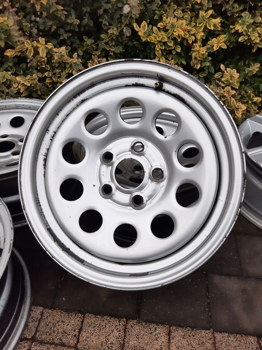 Felgi 16 Vw Amarok T6 5x120 7J et30