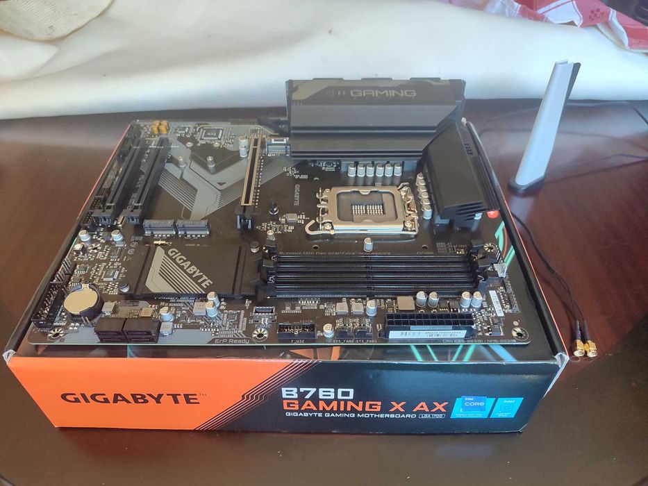 GIGABYTE Gaming X AX – Nova, LGA1700, DDR5, Wi-Fi 6E, Bluetooth64284334011905120