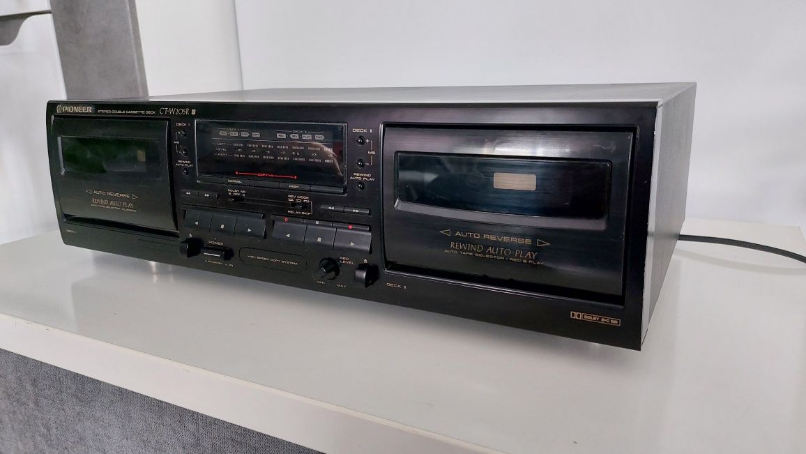 Magnetofon Pioneer CT-W 205R