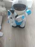 Robot zabawka zdalnie sterowany