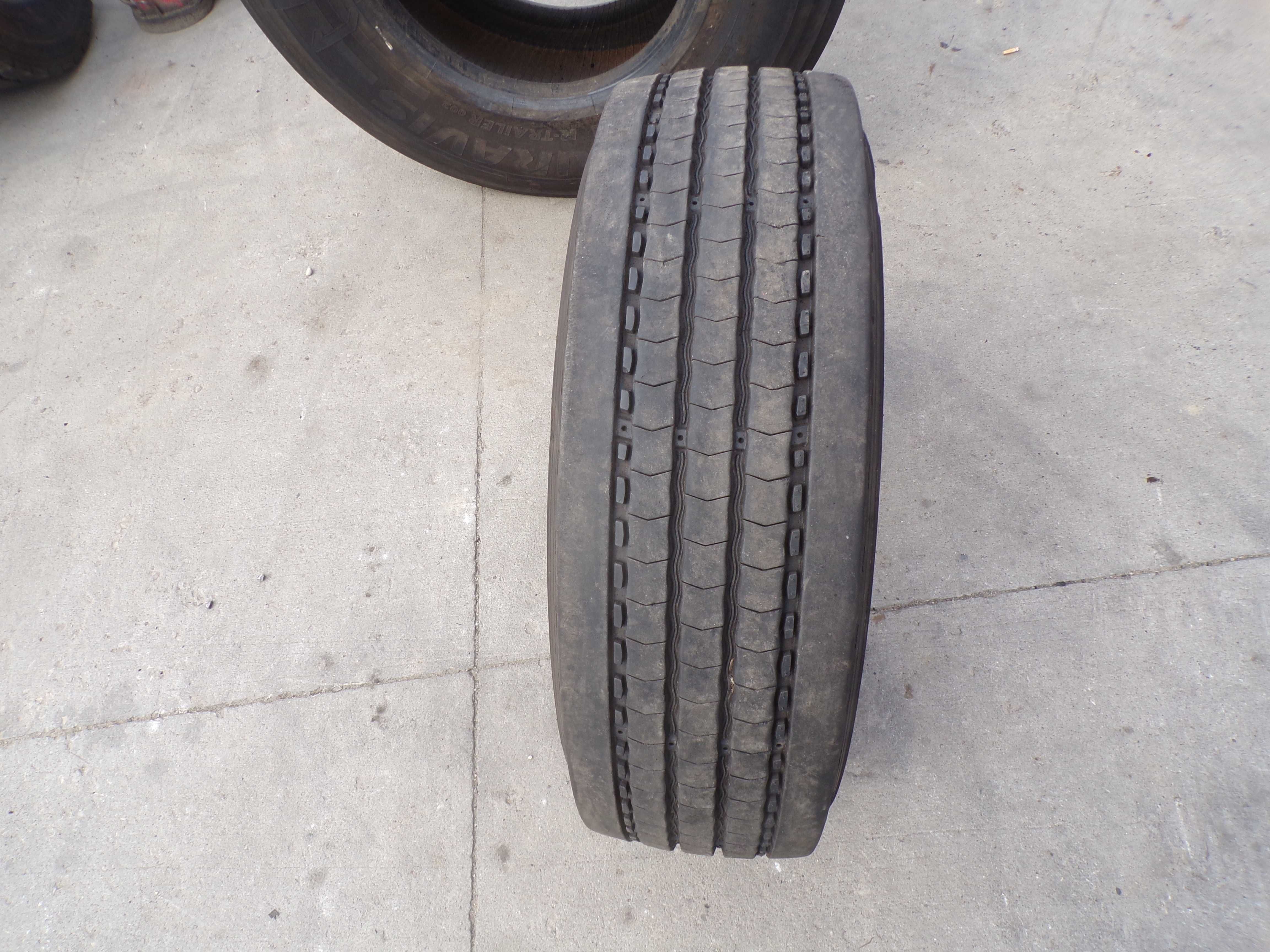 opona 235/75R17.5 MICHELIN X MULTI Z (470 netto)