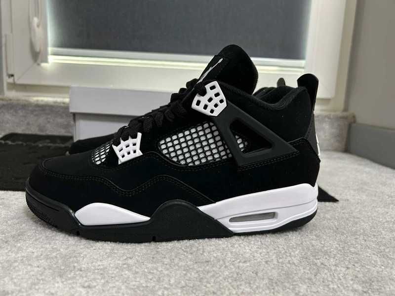 Jordan 4 Retro White Thunder R.39