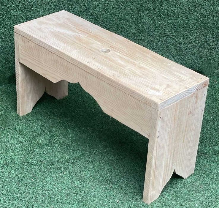 Banco rustico em pinho cru