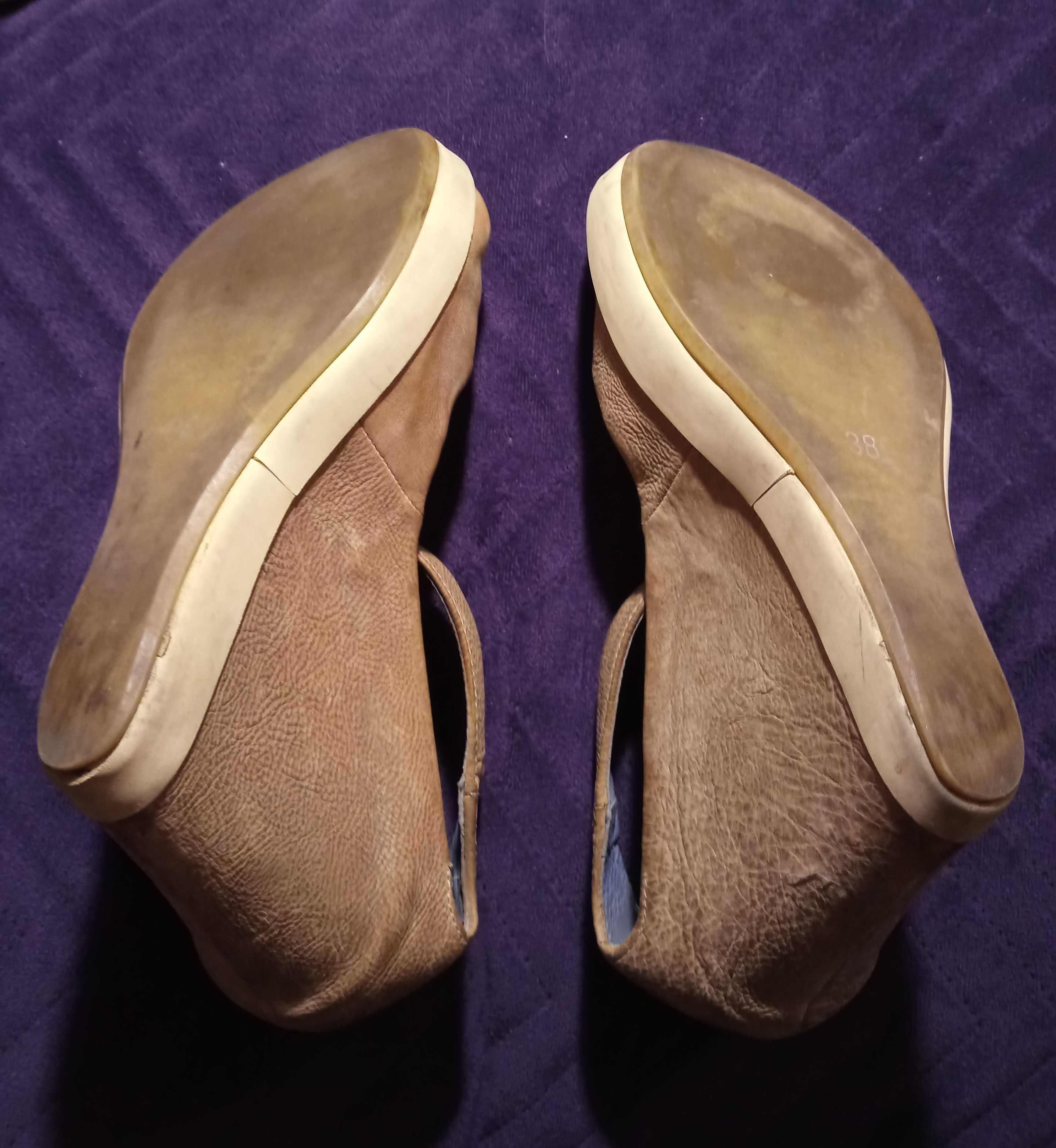 Sandały jasno szare ze skóry naturalnej na koturnie GEOX 38; 25 cm
