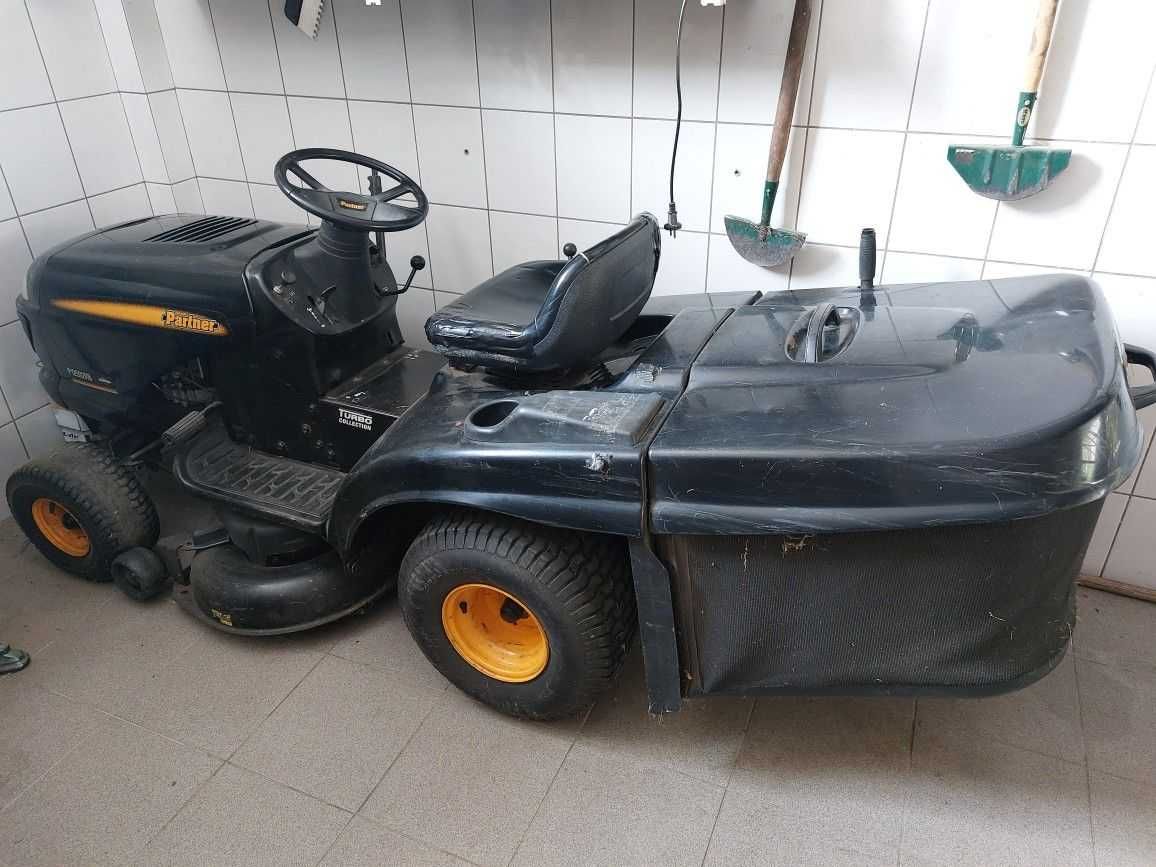 Kosiarka traktor PARTNER P12592RB