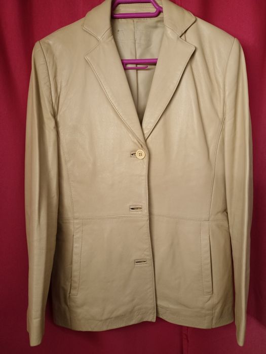 Casaco modelo Blazer PELE