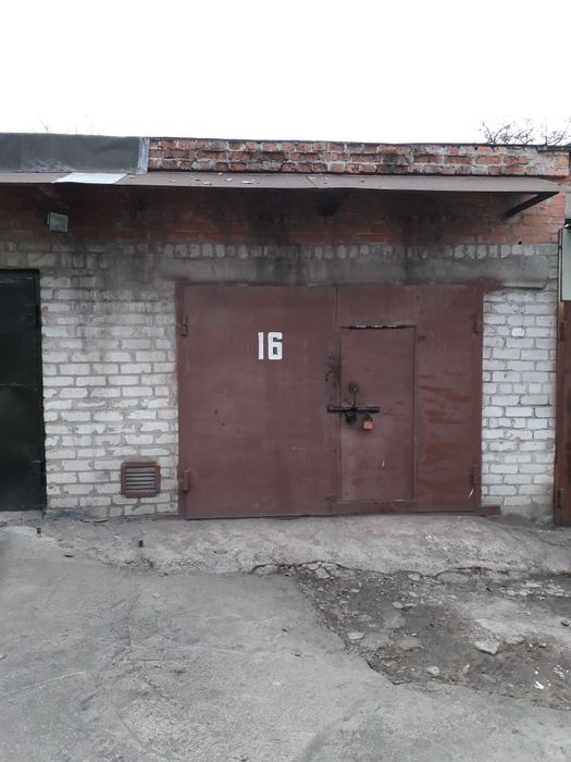Продам капітальний  гараж