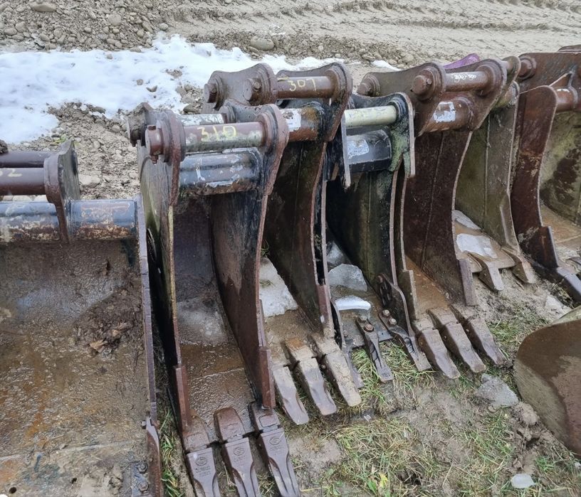 Ковш екскаватора JCB 30.40.60 cм