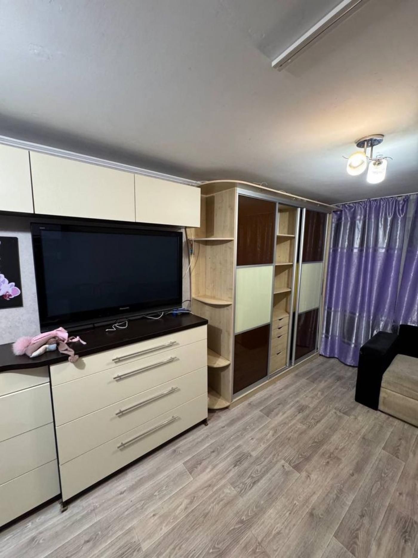Продам реальную 1 к кв Героев проспект, Победа